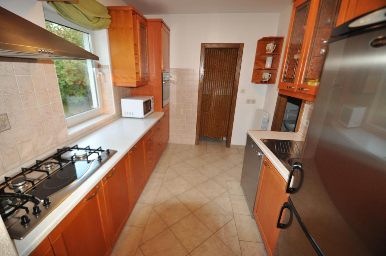 Ferienwohnung Lux Apartman Leo Kostrena Exterior foto